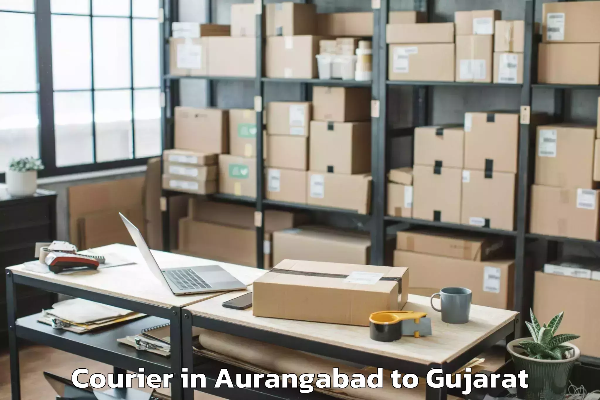 Reliable Aurangabad to Gadhada Courier